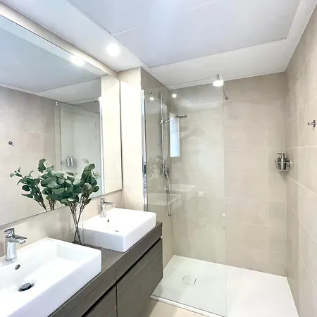 Apartment Magnificient 3 Bedroom By The *