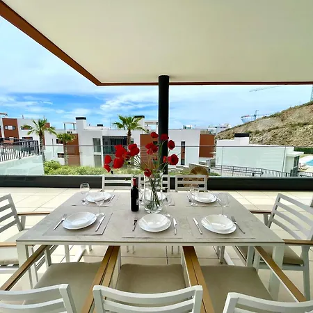 Apartment Magnificient 3 Bedroom By The