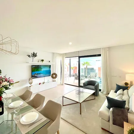 Apartment Magnificient 3 Bedroom By The *